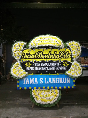 Papan Bunga Duka di Pasirsuren