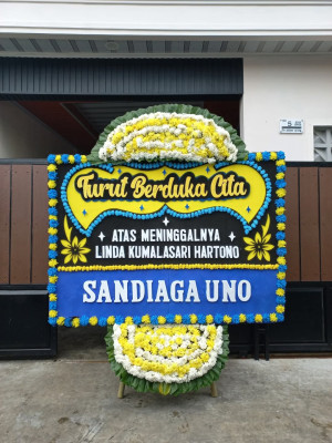 Papan Bunga Duka di Pasirsuren